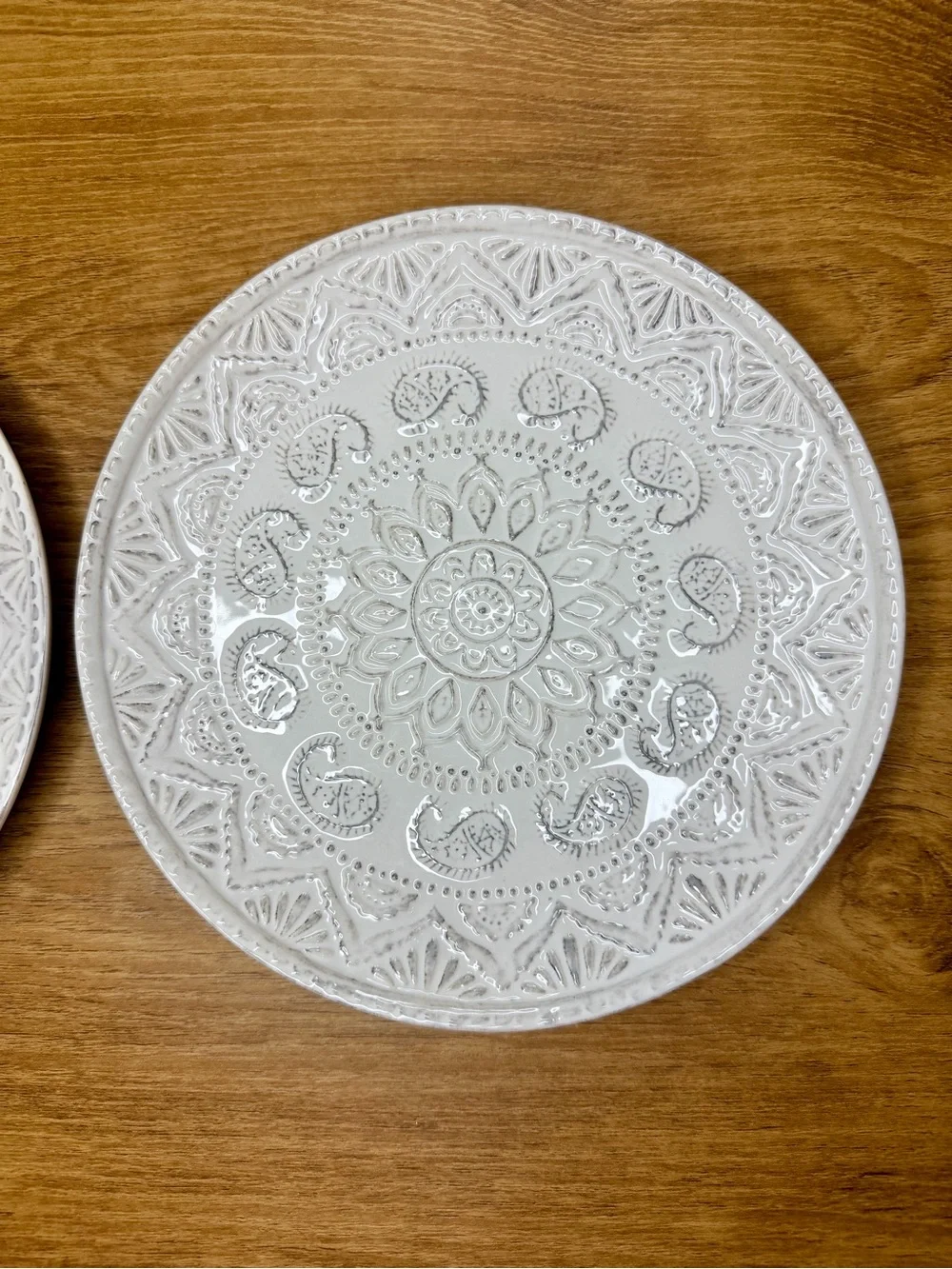 Pier 1 White Ceramic Embossed Decorative  Plates Set of 2 Mandala Design
